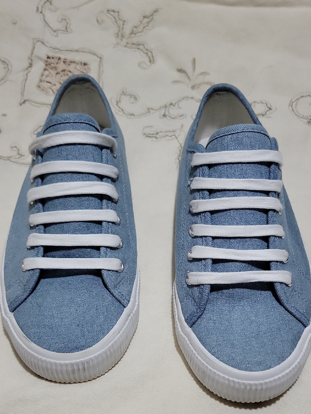 Hurley Light Blue Canvas Low-Top Sneakers